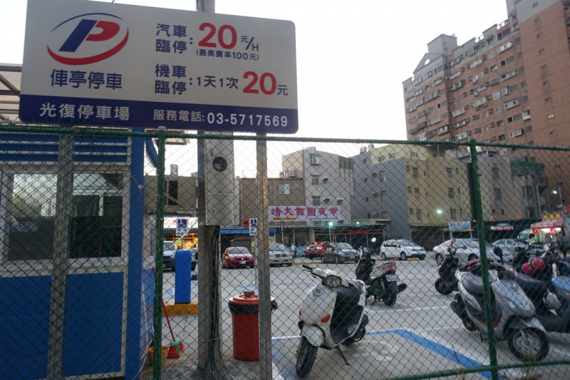 2015111317403898568
